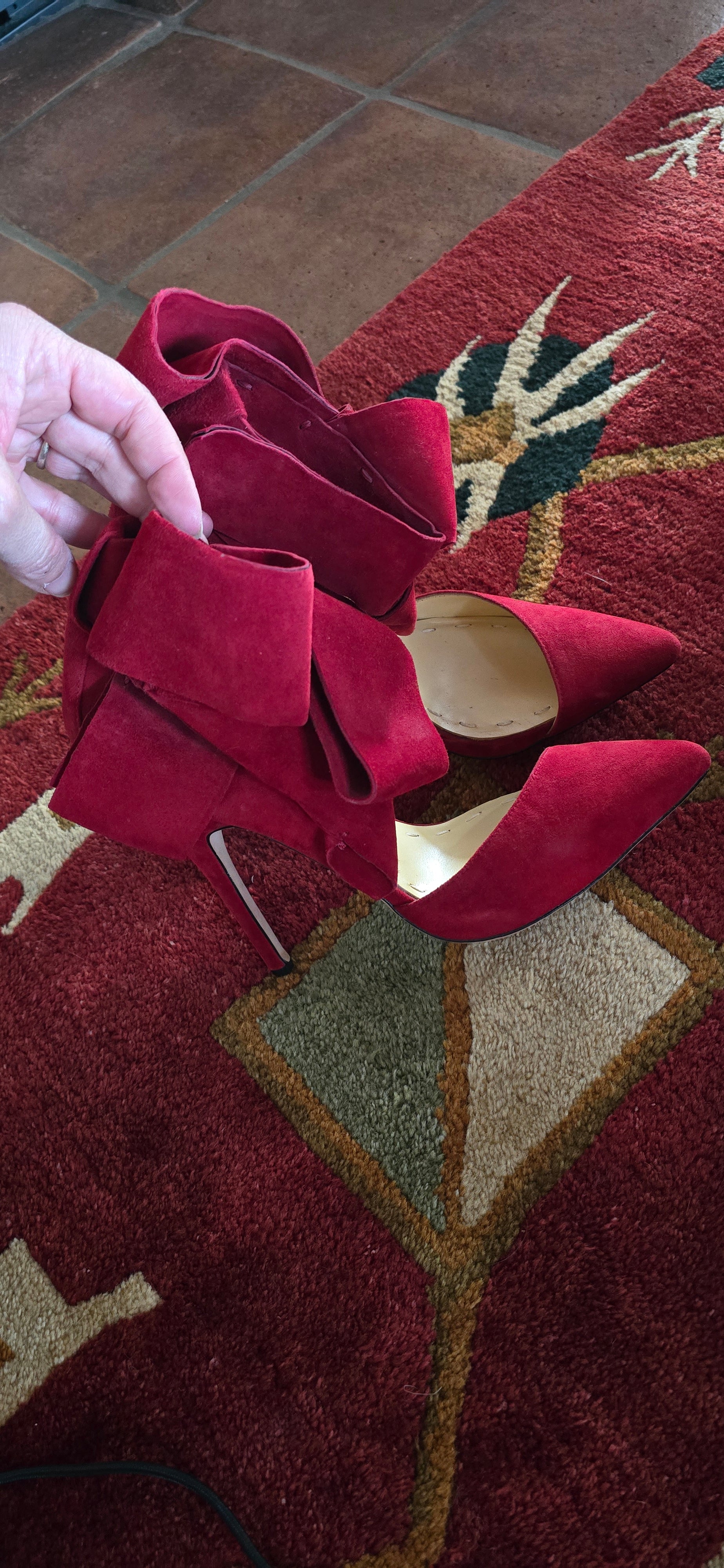 Aminah Abdul Jillil Suede Bow Accents Stilettos